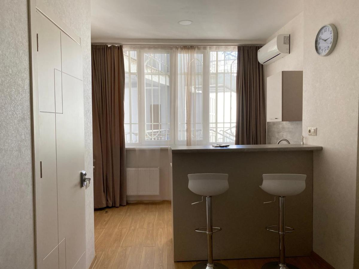 Liberty Apartment Тбилиси Экстерьер фото
