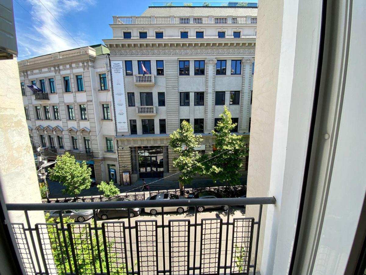 Liberty Apartment Тбилиси Экстерьер фото