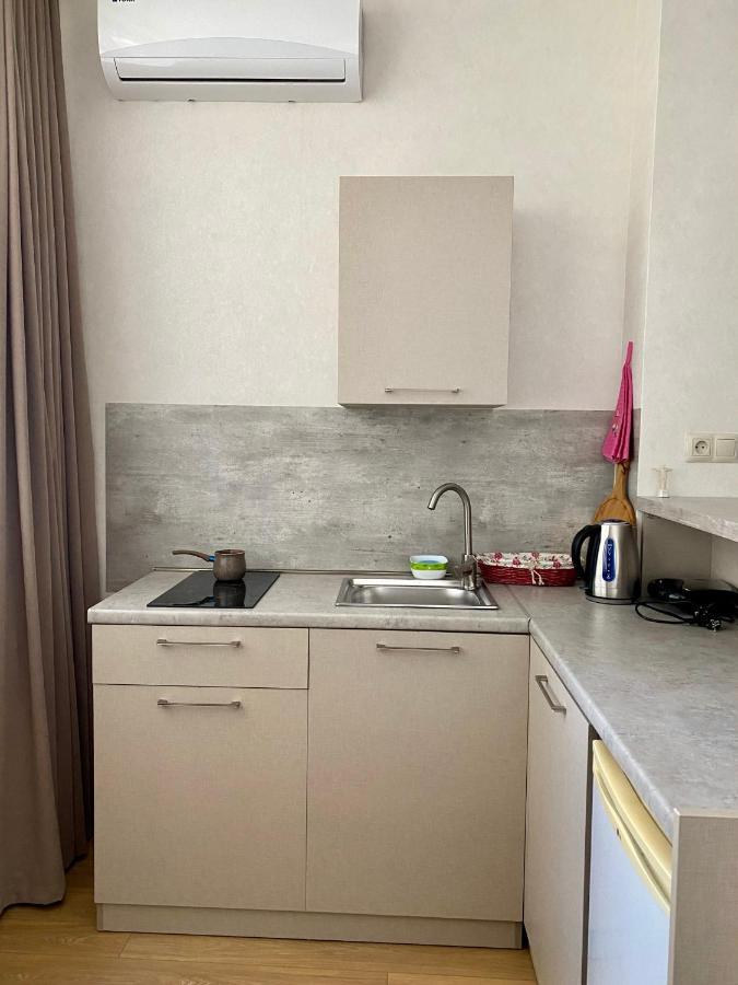 Liberty Apartment Тбилиси Экстерьер фото