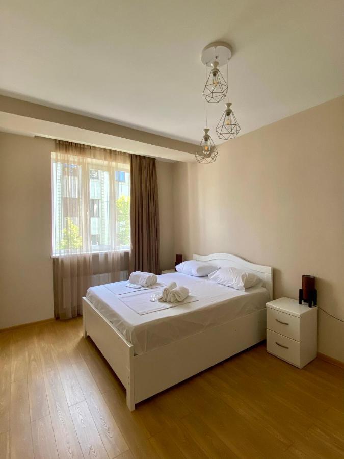 Liberty Apartment Тбилиси Экстерьер фото