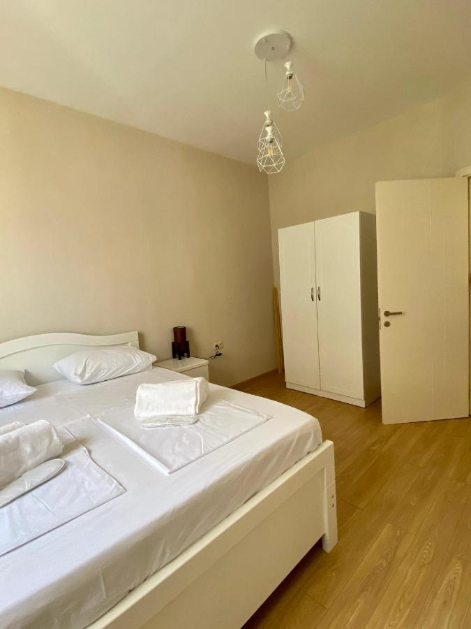 Liberty Apartment Тбилиси Экстерьер фото